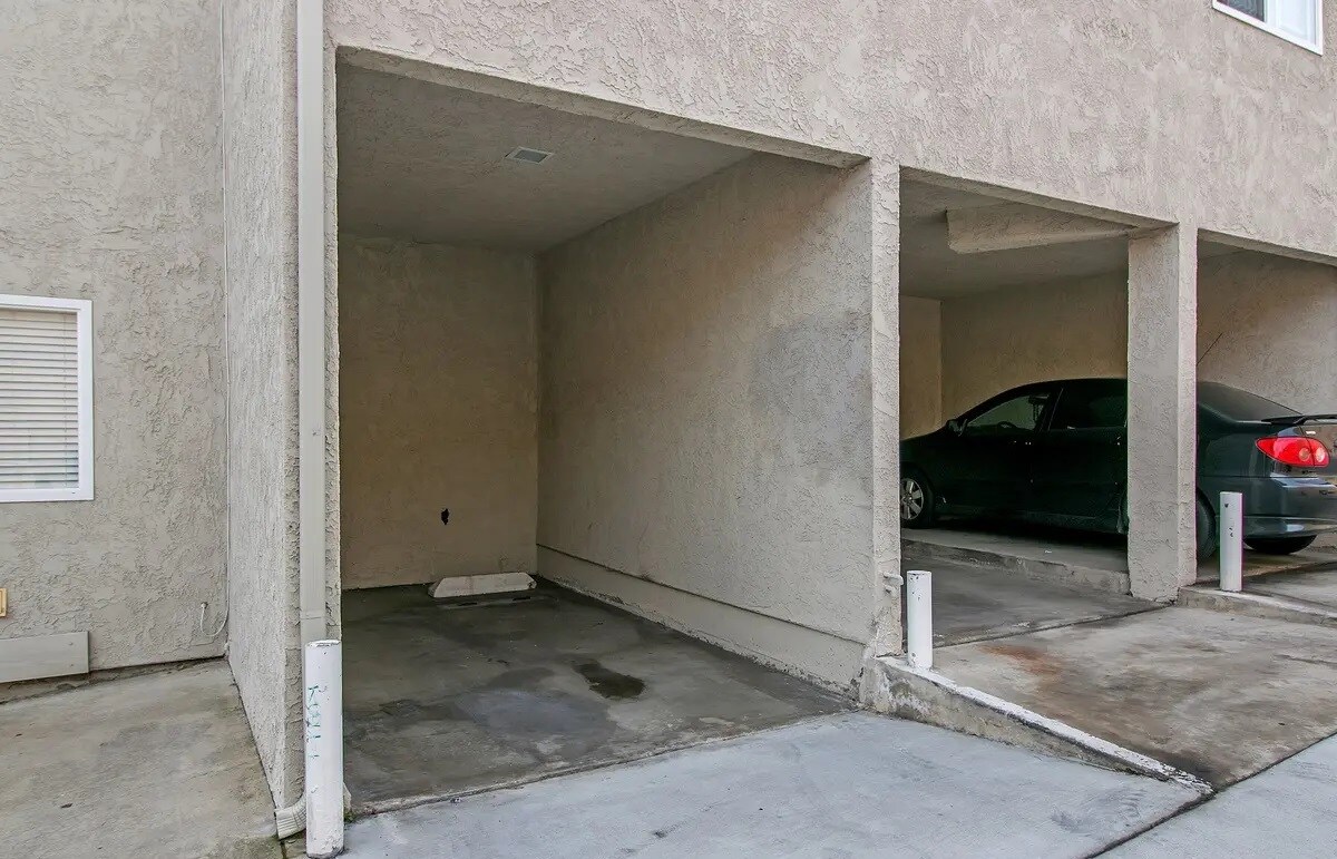Building Photo - 4224 Florida Street
