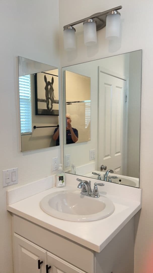 Building Photo - Beautiful 4 bedroom, 3 bath home nestled in the foothills of Fallbrook