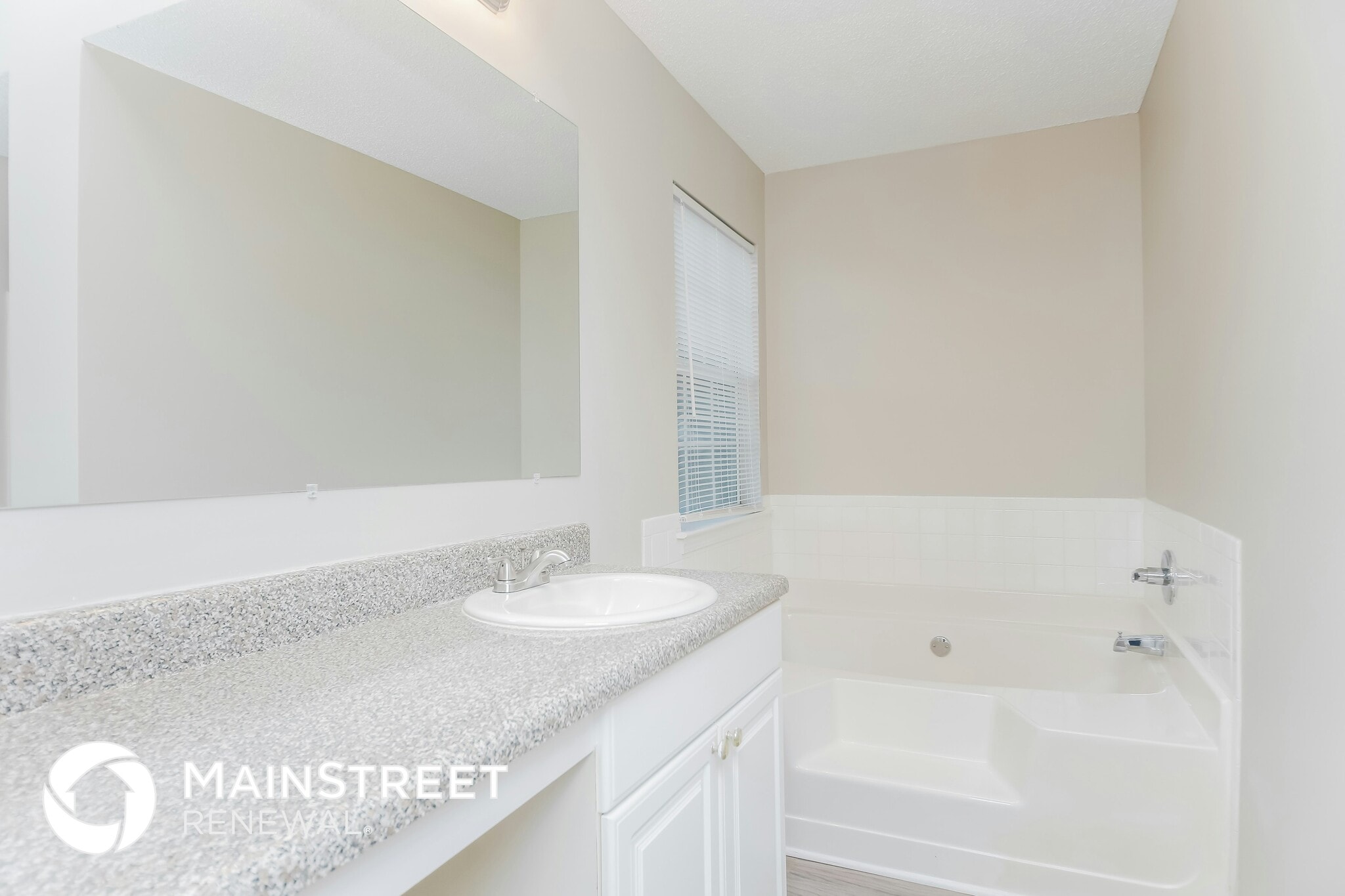 Building Photo - 11957 Spring Lake Way