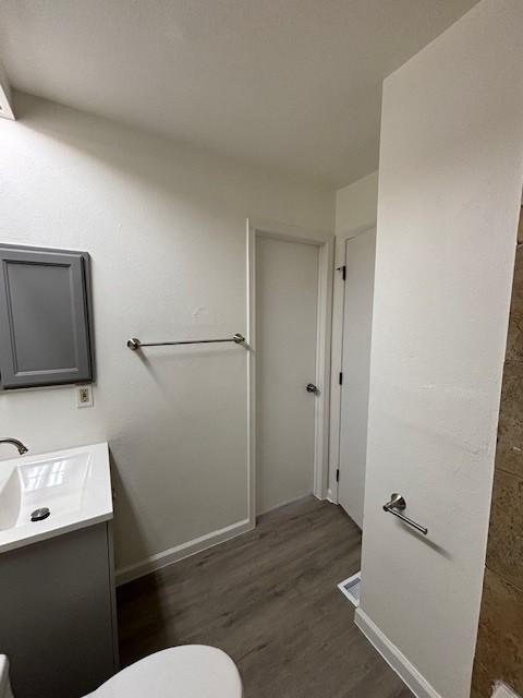 Building Photo - Spacious & Practical living, Available now!