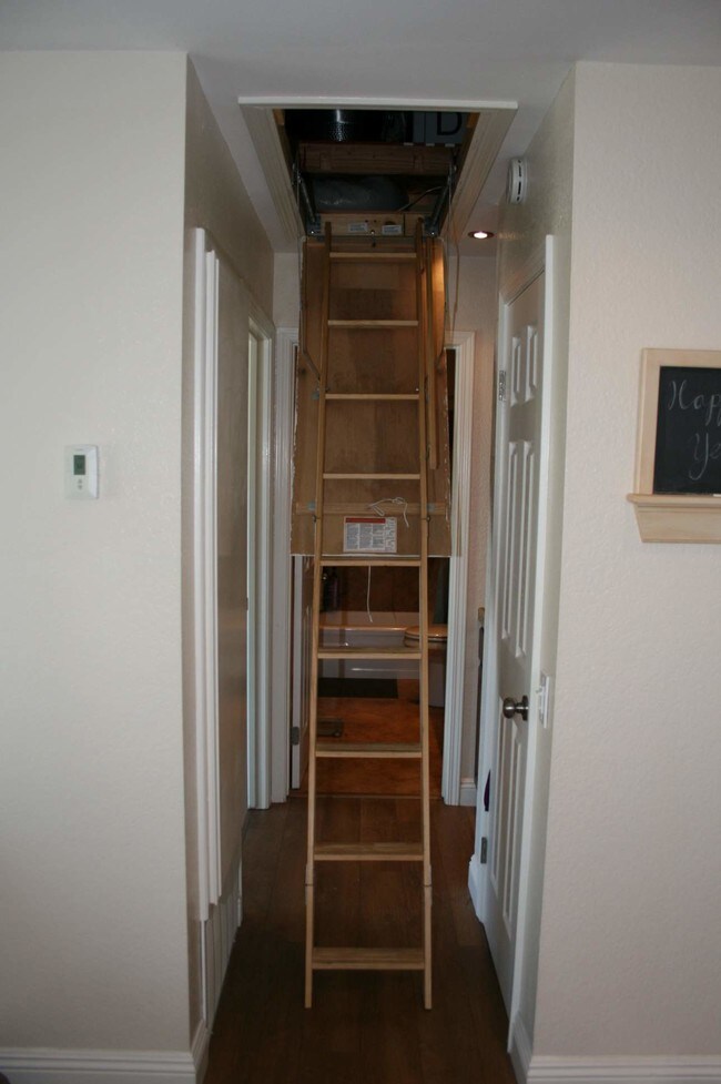 Building Photo - 33 Oxford