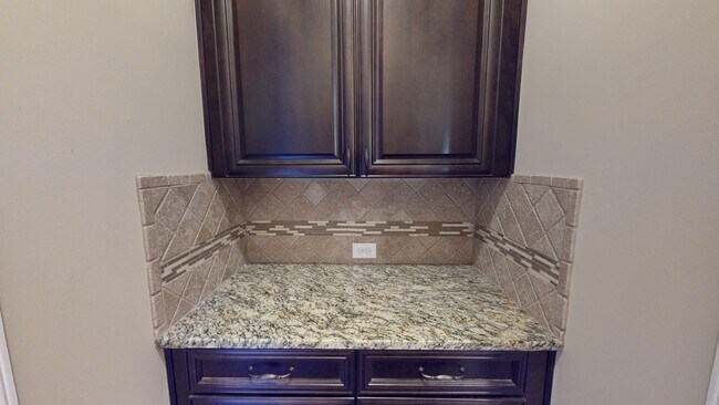 Building Photo - 170 S Charleson Crossing