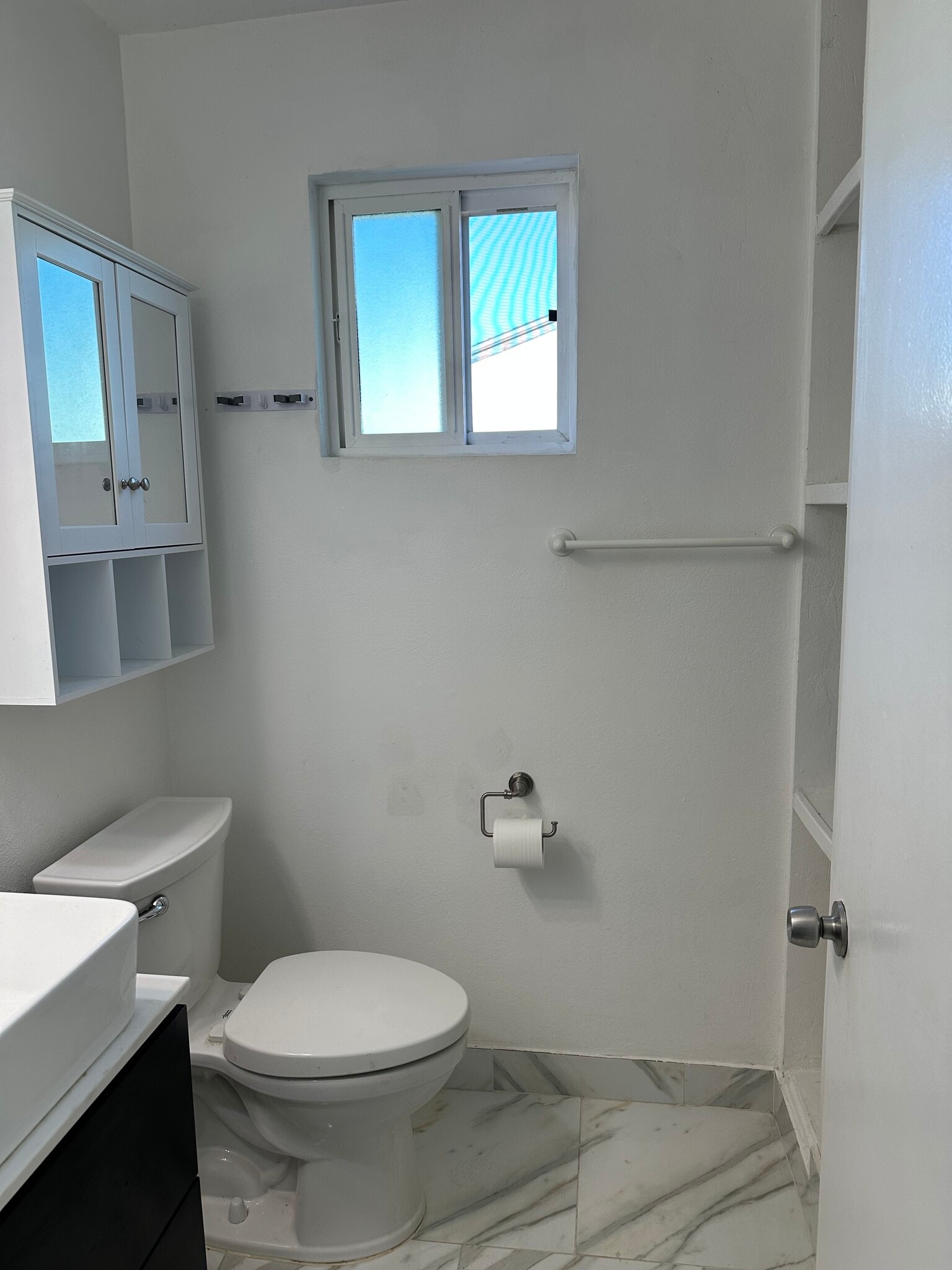 Master Bathroom - 2617 Lakemoor Pl