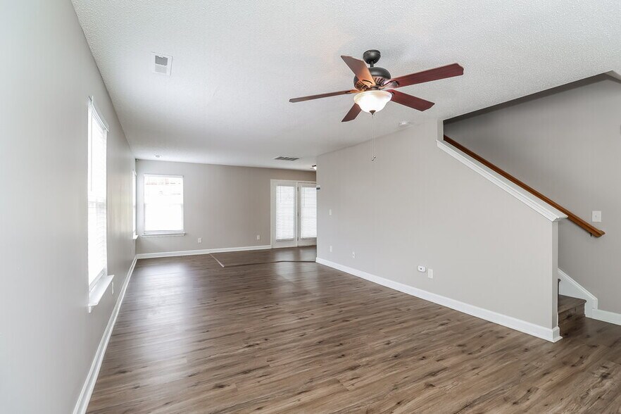 Building Photo - 14017 Sobeck Ln