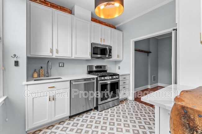 Building Photo - 1336 K St SE