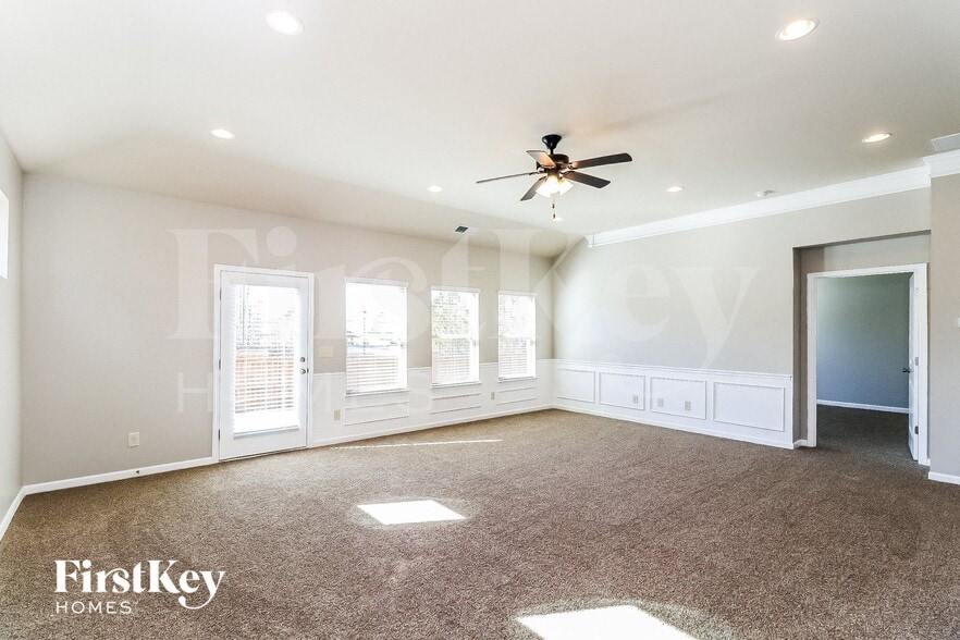 Building Photo - 510 Country Ridge Dr