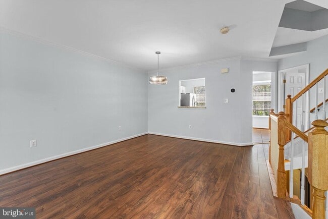 Building Photo - 2204 Commissary Cir