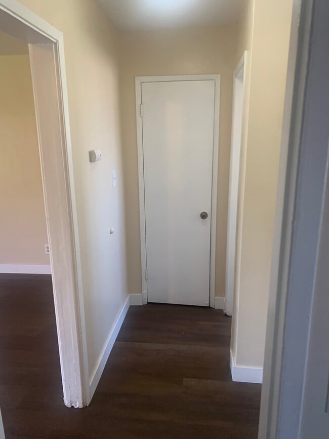 Building Photo - Brookside Apartments