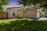 Building Photo - 4003 Reeders Dr