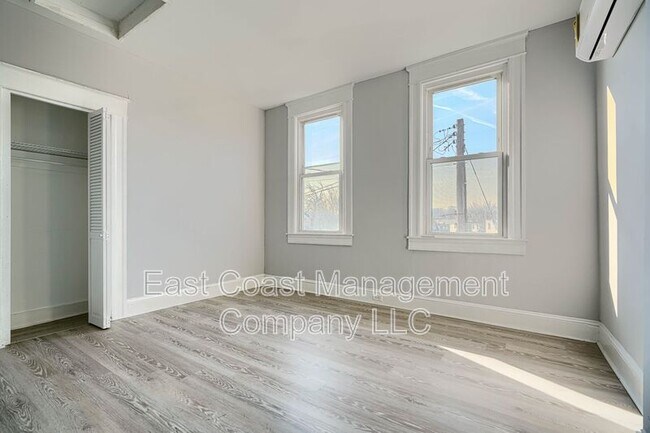 Building Photo - 2878 Harford Rd