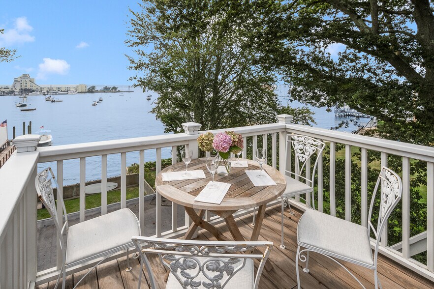 Building Photo - 58 Washington St