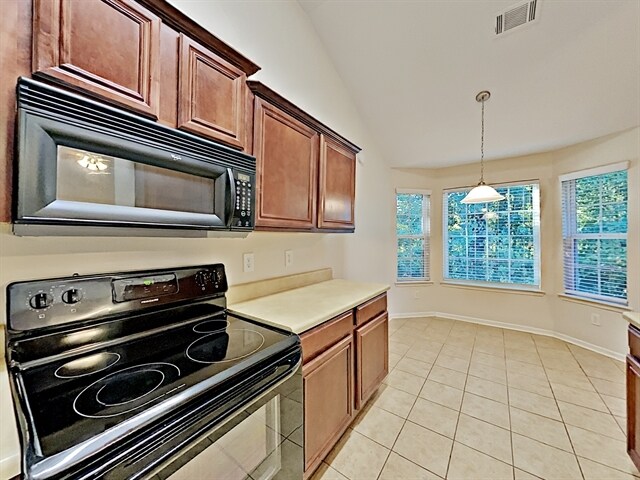 Building Photo - 5147 Scenic View Rd