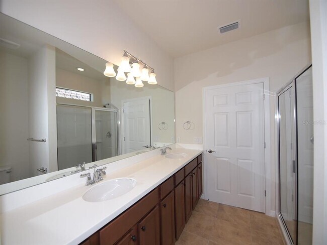 Building Photo - 19224 Isadora St