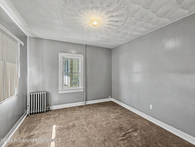 Building Photo - 132 Smith St