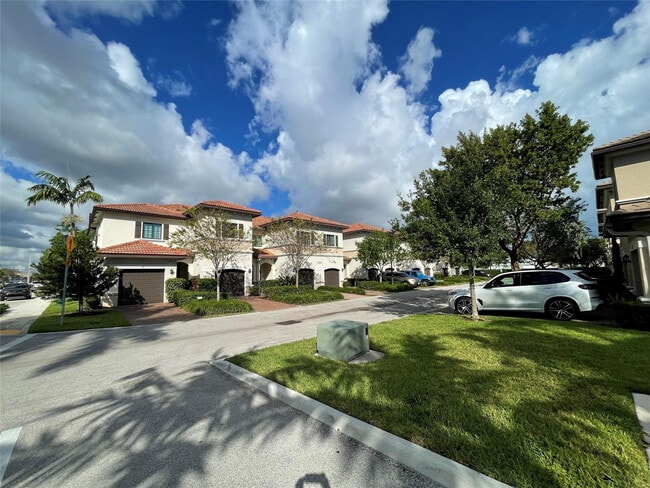 Building Photo - 4214 N Dixie Hwy