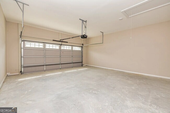 Building Photo - 65 Oakhurst Trail