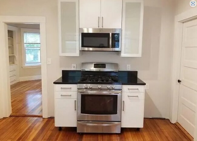 Primary Photo - 4.0 bedroom in Cambridge Massachusetts 02139