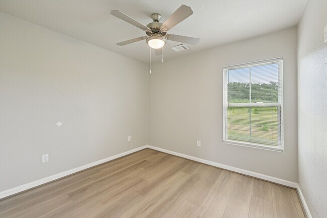 Building Photo - 254 Plez Morgan Dr