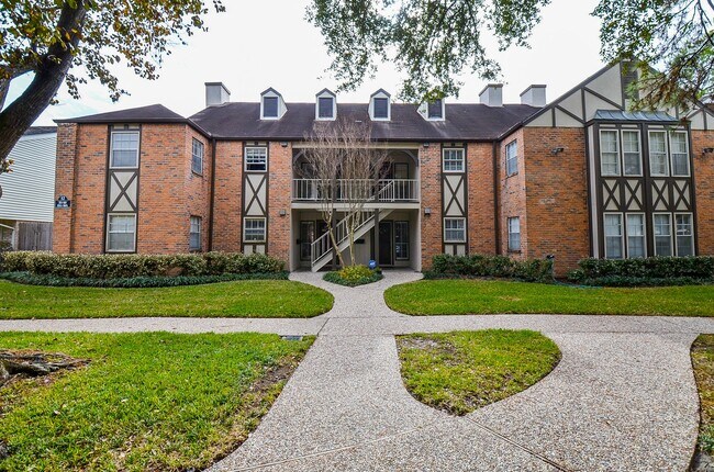 Building Photo - 854 Wax Myrtle Ln