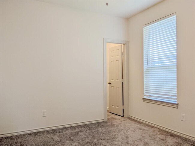 Building Photo - 11514 Harmony Summit Trce