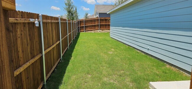 Building Photo - 9205 Grackle Pl