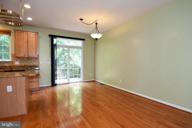 Building Photo - 7810 Locust Leaf Ln