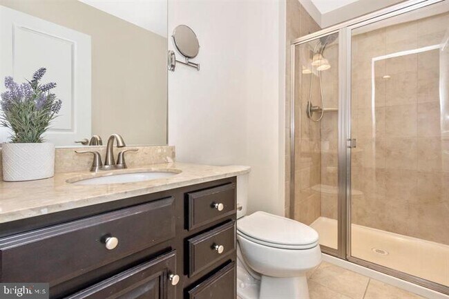 Building Photo - 9112 Kenway Ln