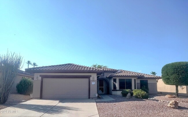 Primary Photo - 17214 W Hermosa Dr