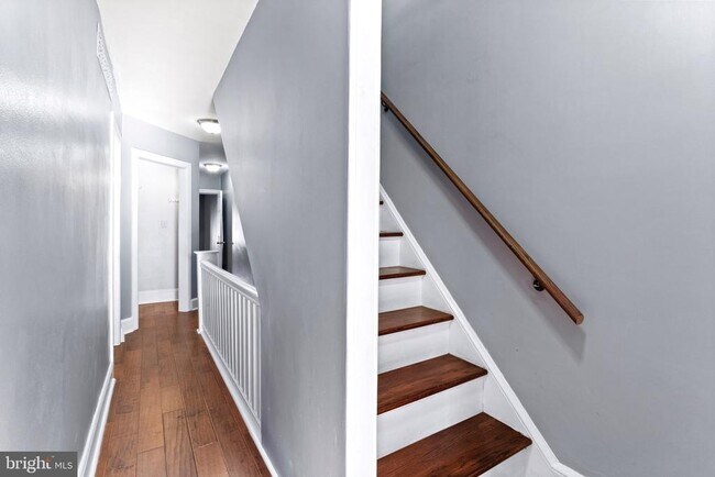 Building Photo - 2443 E Cumberland St