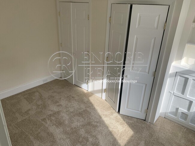 Building Photo - 1223 Beacon St