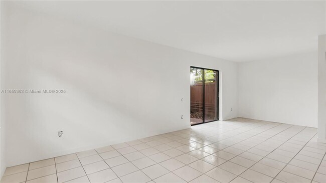 Building Photo - 7123 SW 115th Pl