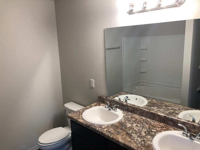 Building Photo - 4800 Bedrock Dr