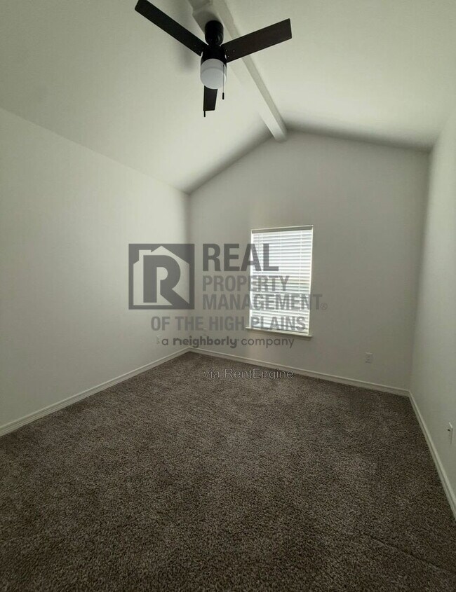 Building Photo - 2109 Freedom Dr
