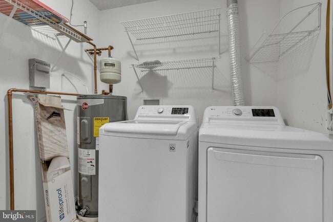 Building Photo - 10 Ironstone Ct