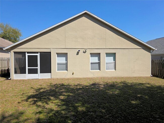 Building Photo - 2076 Newtown Rd