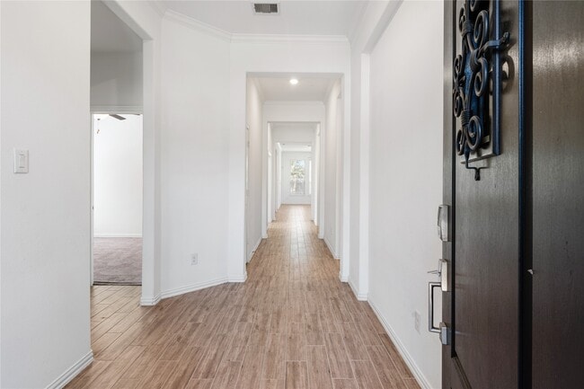 Building Photo - 13018 Hydeland Dr
