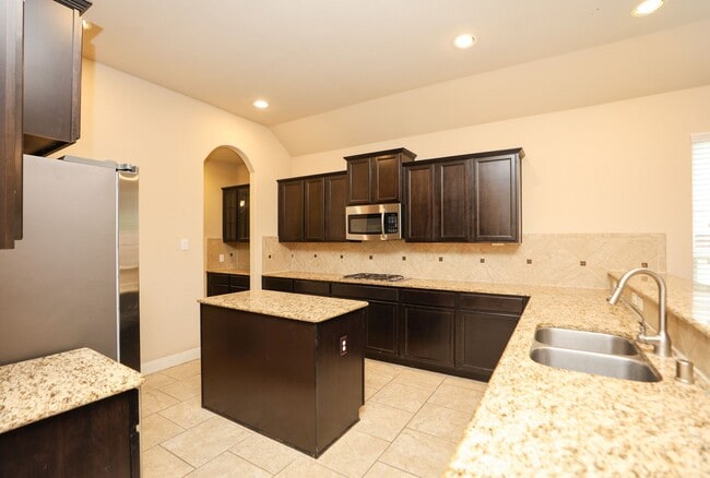 Building Photo - 147 West Wading Pond Circle