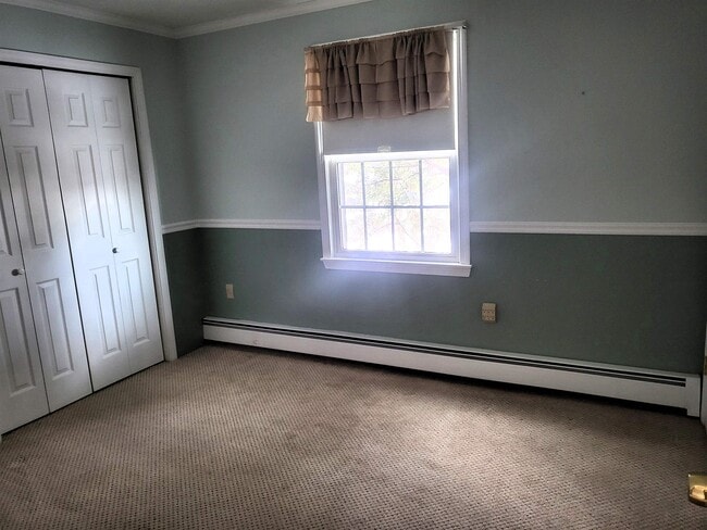 Building Photo - 1 Bittersweet Rd