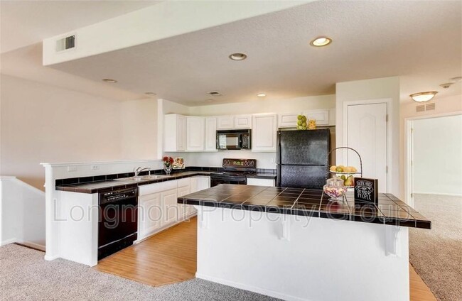Building Photo - 1012 Sonoma Cir