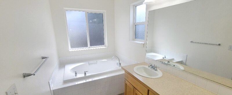 Building Photo - 4102 Brookie Dr
