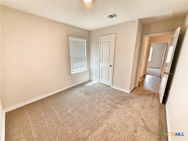 Building Photo - 380 Arbor Hills