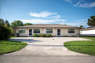 Front of duplex - 604 Roselyn Ave