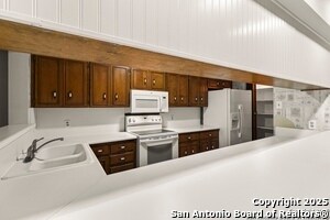 Building Photo - 162 Amistad Blvd