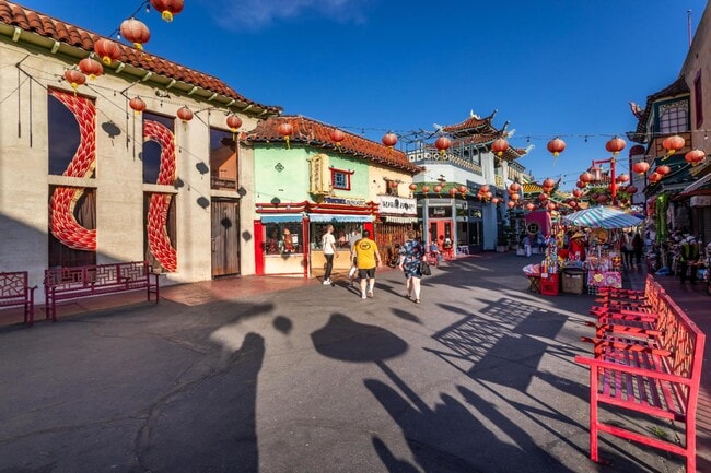 Building Photo - 713 New Depot St