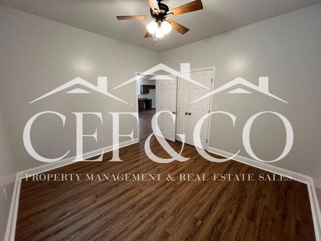 Building Photo - Spacious 3 Bed / 2 Bath Home – District 7, Spartanburg