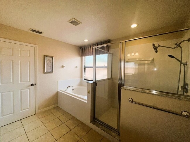Building Photo - 2840 Rocella Ct