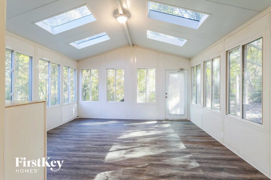 Building Photo - 2191 Grayfield Dr