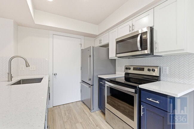 Building Photo - 1308 Southport Dr