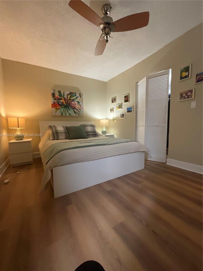 Building Photo - 1390 Ocean Dr