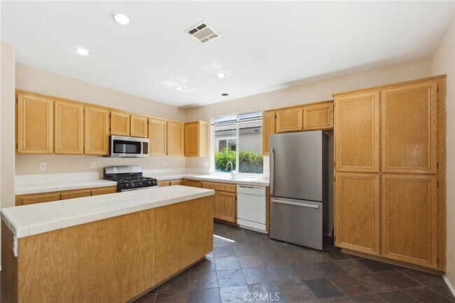 Building Photo - 13333 Golden Horn Dr